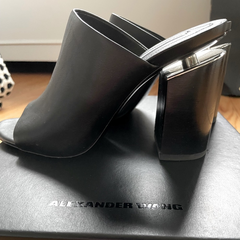 Alexander Wang Avery Leather Block-Heel Mule Sandal, Black